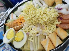 韩式鸡肉火锅-欧巴来了韩式料理