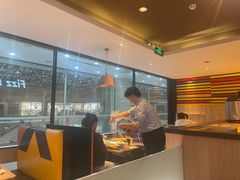 -菲滋意式餐厅(银泰百货金华江南店)
