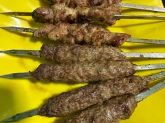 -烤肉小伙烤肉店