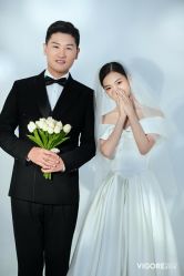 -雪中彩影婚纱摄影·微光艺术中心