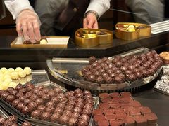 -Laderach 莱德拉(上海环贸iapm店)