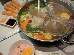 -乡土黄·鲜牛肉火锅·小龙虾(兴业街店)