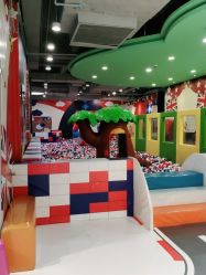 -利奥梦幻主题乐园(爱琴海购物公园店)