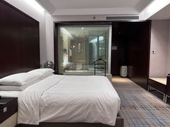 -上海龙之梦万丽酒店