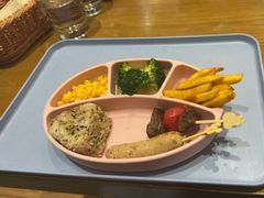 -西语炭烧牛排·西厨(石龙店)