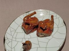 红烧乳鸽-新荣记(湾仔店)