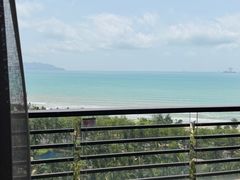 -三亚湾海居雅高铂尔曼度假酒店