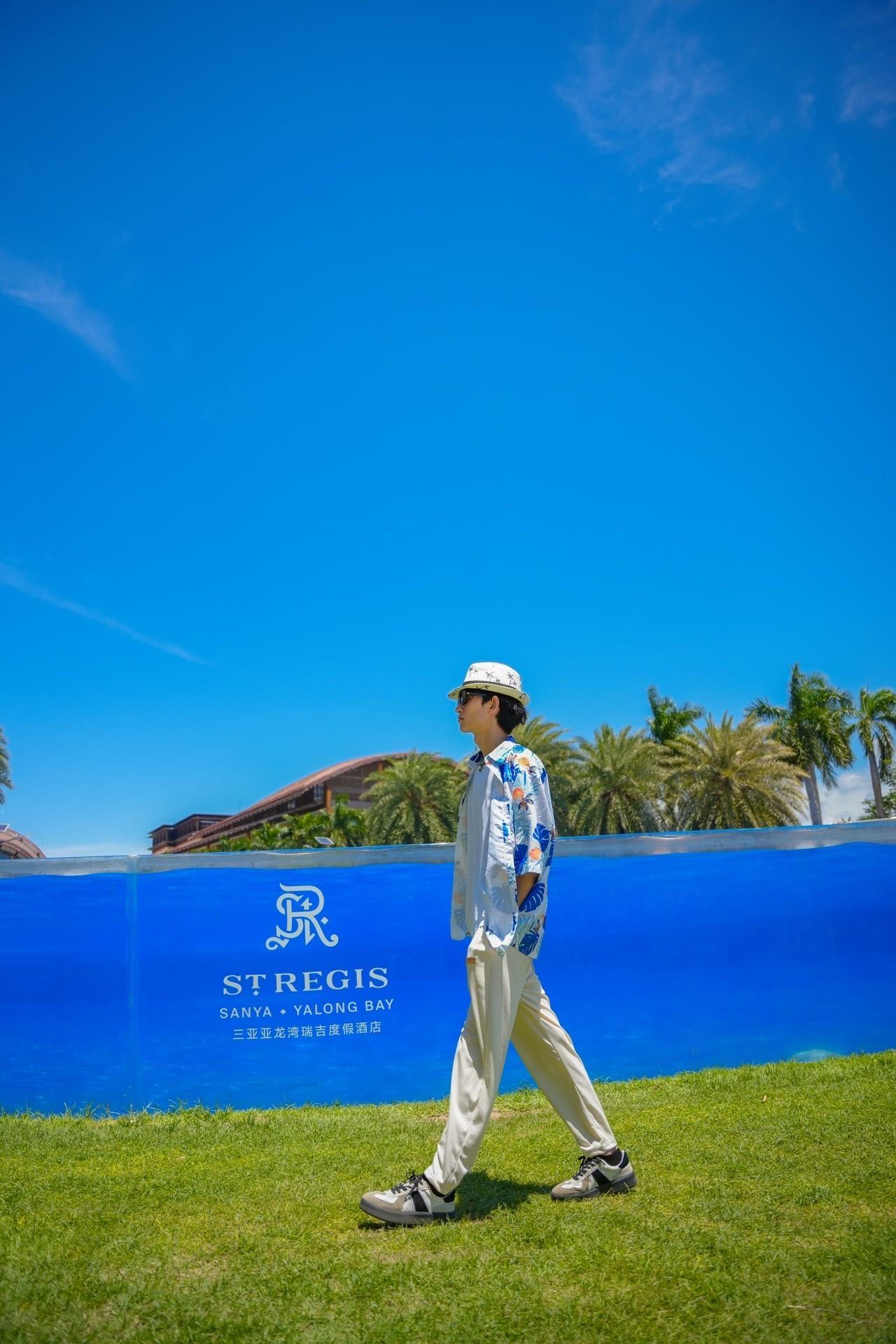 三亚亚龙湾瑞吉
