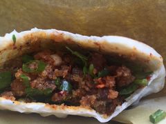 -曾笼笼牛肉饼