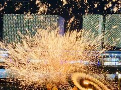 -淄博花灯齐彩城