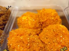 榛子蛋黄风味小贝蛋糕-鲍师傅糕点(五角场店)