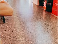 -八一路好吃街(雨田商务大厦店)