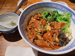 蛤蜊猪肝面-沪西老弄堂面馆(定西路店)