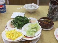 -桥香园云南过桥米线(金马碧鸡店)