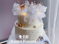 双层蛋糕-兔子妃私人定制蛋糕(城南花苑南区店)