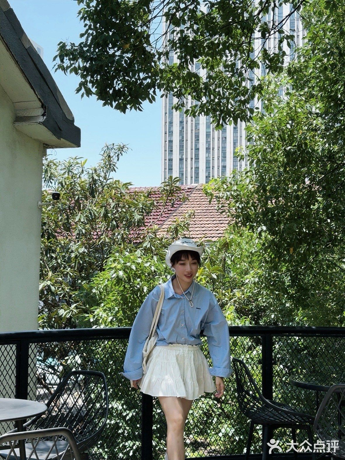 这样chill的小院子 居然藏在居民区咖啡店