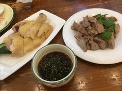 -侬佳蒸菜馆(听潮店)