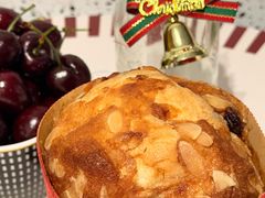 -红宝石·鲜奶小方·海派西点房(联洋店)