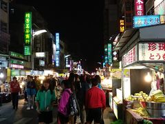 -六合夜市