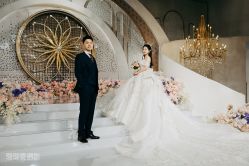 点击看大图 -拉瑞娜LaReine婚纱礼服高级定制