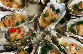 Garlic Steamed Local Oysters