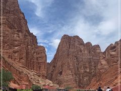 -天山神秘大峡谷