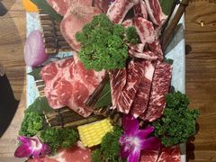 -明洞阿姨·韩式酱蟹烤肉·创意料理(三元桥店)