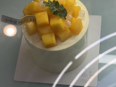 -山与蓝蛋糕(勒泰店)