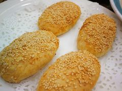 芝麻酥饼-老季市·三代非遗传承·地标美食老汁鸡(工农路店)