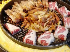 -三国惹火烤肉·中日韩烤肉集合店(百草路店)