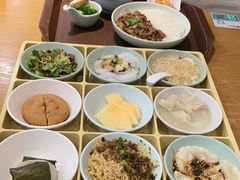 -皇城坝小吃(科华成都王府井购物中心店)
