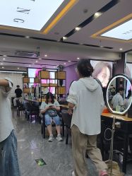 -藤野造型烫染·漂发