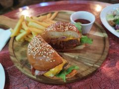 -羽深肉铺 Steak & Wine