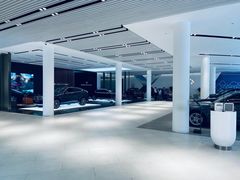 -上海宝诚尊悦宝马4S店(静安店)