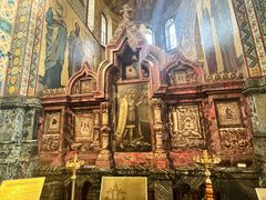 -滴血救世主教堂