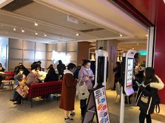 等位区-肯德基(宁波万达店)