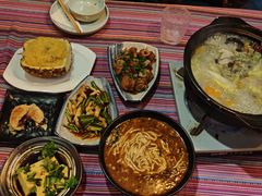 -香巴拉云南餐厅(华莱坞店)