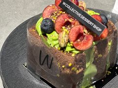 -W COLLECTIVE  DESSERT SHOP