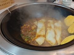 -人民公社铁锅炖·东北菜(卫国道店)