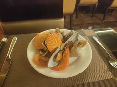-大中华希尔顿酒店-念自助餐·海南美食·三文鱼