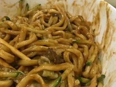 -黑八私房老北京炸酱面