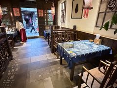 -香满楼.建水老宅院