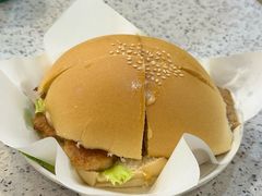 猪扒包-旺角宝港式茶餐厅(寮步店)