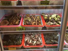 -菌海森林·非遗野生菌火锅(西山区滇池路摩根道店)