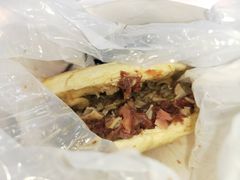 鸭肠牛肉夹馍-清真拉妈卤味(回民街店)