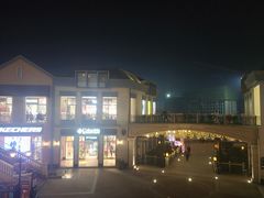 -王府井奥莱临潼小镇(临潼店)