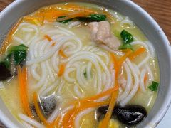 -云海肴·汽锅鸡·云南菜(天山百盛优客店)