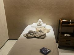 -灸春堂·艾灸·痛症·整脊连锁(之江银泰店)