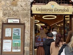 -Gelateria Dondoli