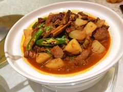 土豆烧牛肉-国人川菜(李家村建东街店)
